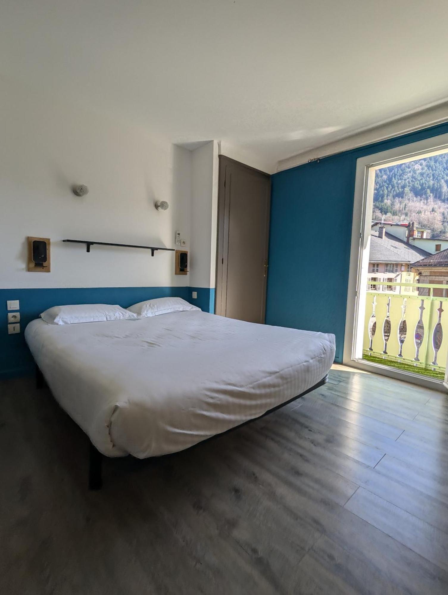 Hotel Du Midi Thônes Eksteriør billede
