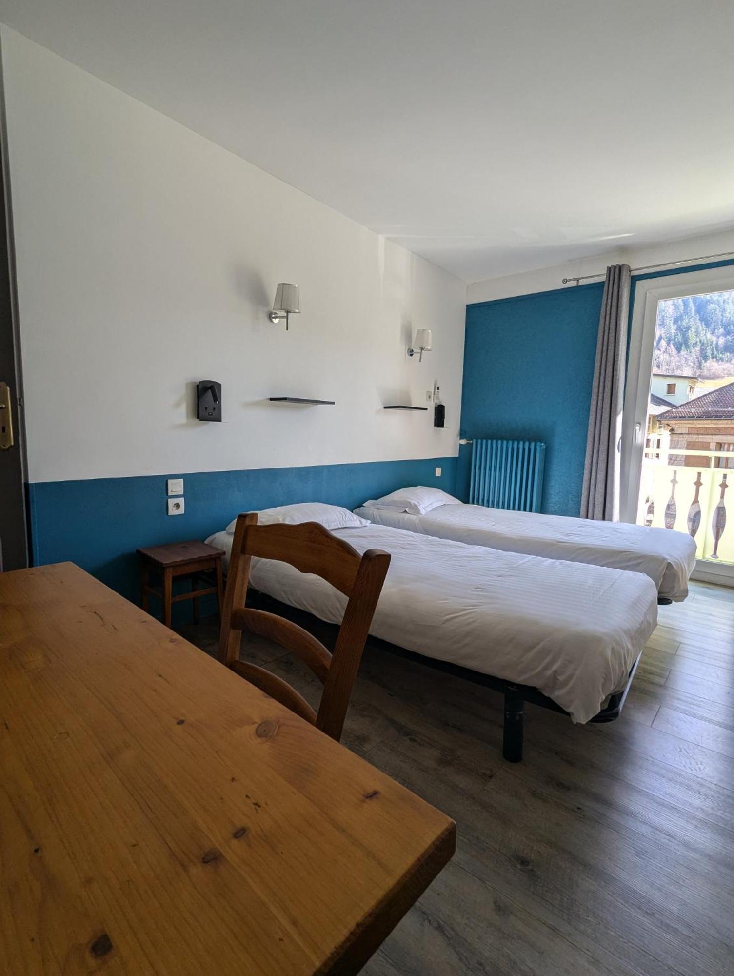Hotel Du Midi Thônes Eksteriør billede