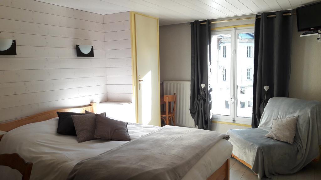 Hotel Du Midi Thônes Eksteriør billede
